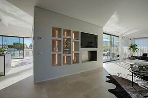 2 Rua das Palmas Luxurious Stylish and Modern L