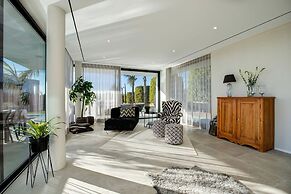 2 Rua das Palmas Luxurious Stylish and Modern L