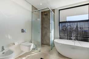 2 Rua das Palmas Luxurious Stylish and Modern L