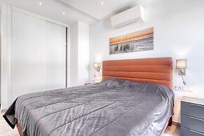 Manatee Modern Luxurious Villa