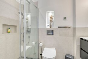 Manatee Modern Luxurious Villa