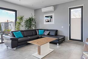 Manatee Modern Luxurious Villa