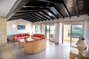 7 Club Atl Ntico Fabulous Five Bedroom Villa WI