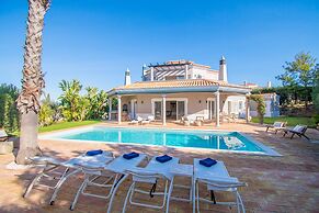Casa Bela Vista in Est Mbar