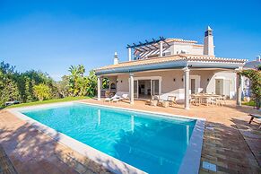 Casa Bela Vista in Est Mbar