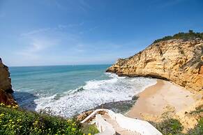 61 vdm Superb Villa on Vale do Milho With Heated