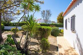 61 vdm Superb Villa on Vale do Milho With Heated