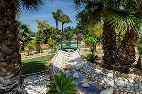 7 Boa Nova Immaculately Presented TWO Storey TOW