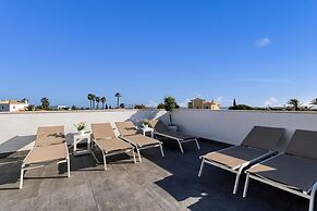 7 Boa Nova Immaculately Presented TWO Storey TOW