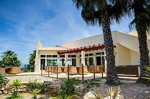 7 Boa Nova Immaculately Presented TWO Storey TOW