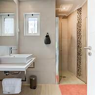 66 ADM Clara Beautifully Renovated Villa