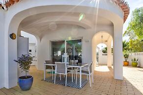 66 ADM Clara Beautifully Renovated Villa