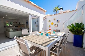 Casa Colmeia in Carvoeiro