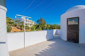 99 ADM Casa Mendes Fabulous Townhouse With Share