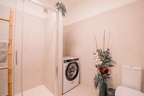 99 ADM Casa Mendes Fabulous Townhouse With Share