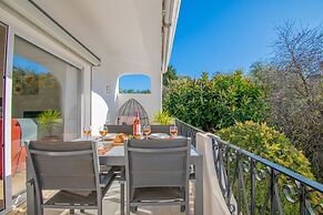 99 ADM Casa Mendes Fabulous Townhouse With Share