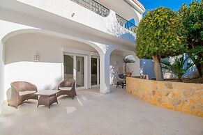 99 ADM Casa Mendes Fabulous Townhouse With Share