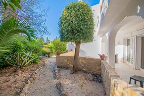 99 ADM Casa Mendes Fabulous Townhouse With Share