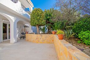 99 ADM Casa Mendes Fabulous Townhouse With Share