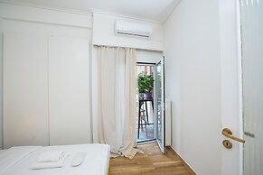 Ruby's Urban Residence Koukaki