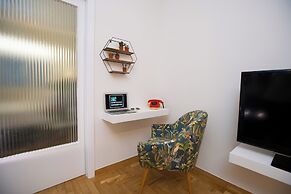 Ruby's Urban Residence Koukaki