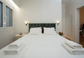 Ruby's Urban Residence Koukaki