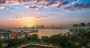 Radiant Pegasy Apartment & Travel