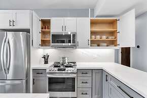 Tranquil 2BR Triplex in the Heart of Shelburne
