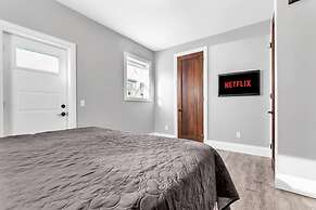 Tranquil 2BR Triplex in the Heart of Shelburne