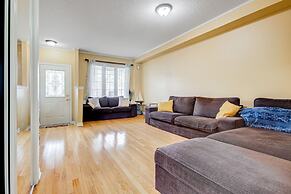 Brampton Retreat Quiet 2BR Residential Area