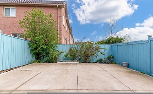 Brampton Retreat Quiet 2BR Residential Area