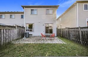 Spacious Whitby Haven 3BR Home Parking