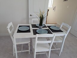 Chic 2BR House Newly Renovated Central Spot