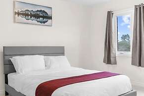Chic 2BR House Newly Renovated Central Spot