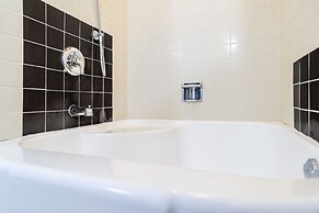 Charming 3BR Home in Quiet Kitchener Neighborhood