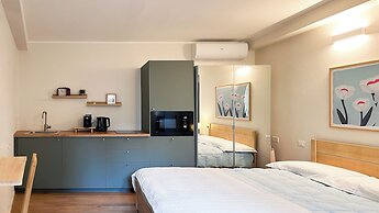 Colorful studio- Bramante 41