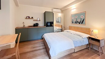 Colorful studio- Bramante 41