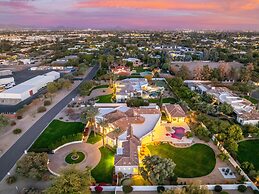 Camelback Mountain Villa Luxury in Paradise Valley