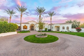 Camelback Mountain Villa Luxury in Paradise Valley