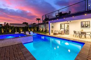 NEW Sundancer Oasis Old Town Pool Spa Rooftop Deck