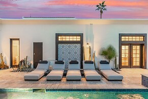 The Casa Del Sol Experience - Old Town Villa