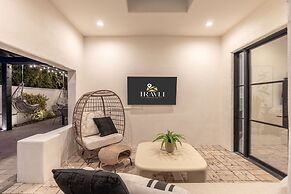 The Casa Del Sol Experience - Old Town Villa