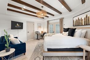 The Casa Del Sol Experience - Old Town Villa