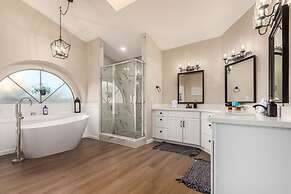 Solstice on Summit Retreat Pool Putt Grn Sleeps 10