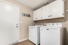 Solstice on Summit Retreat Pool Putt Grn Sleeps 10