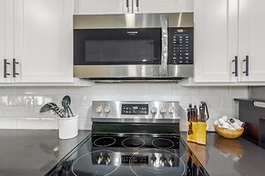 The Melrose ASU Pool Workspace Firepit