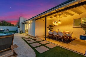 The Melrose ASU Pool Workspace Firepit