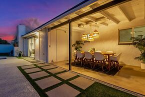 The Melrose ASU Pool Workspace Firepit