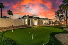 8BR Villa Heated Pool Putt Grn Billiards Sleeps 18