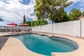 8BR Villa Heated Pool Putt Grn Billiards Sleeps 18